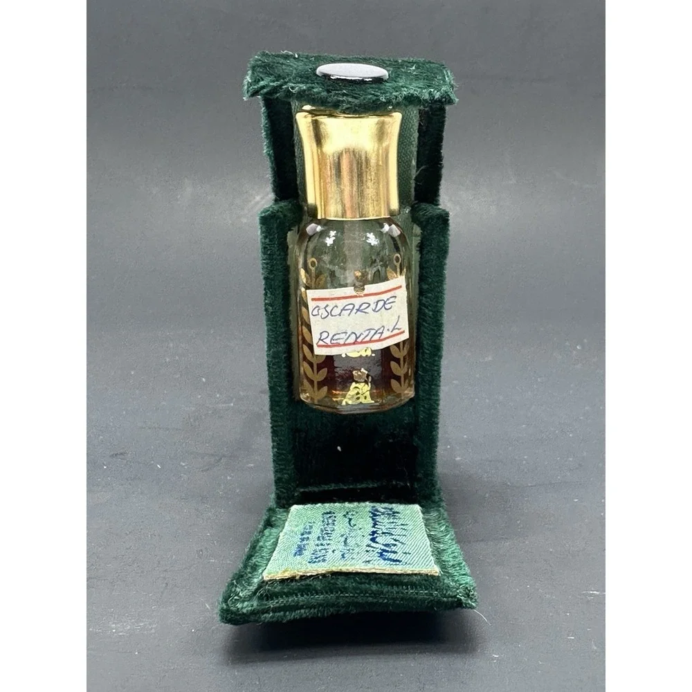 Vintage ASGHAR ALI & SONS Oscar De La Rental Fragrance Green Velvet‎ Snap Case